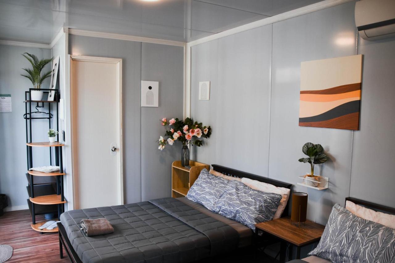 Olive Hostel Roxas City Bagian luar foto