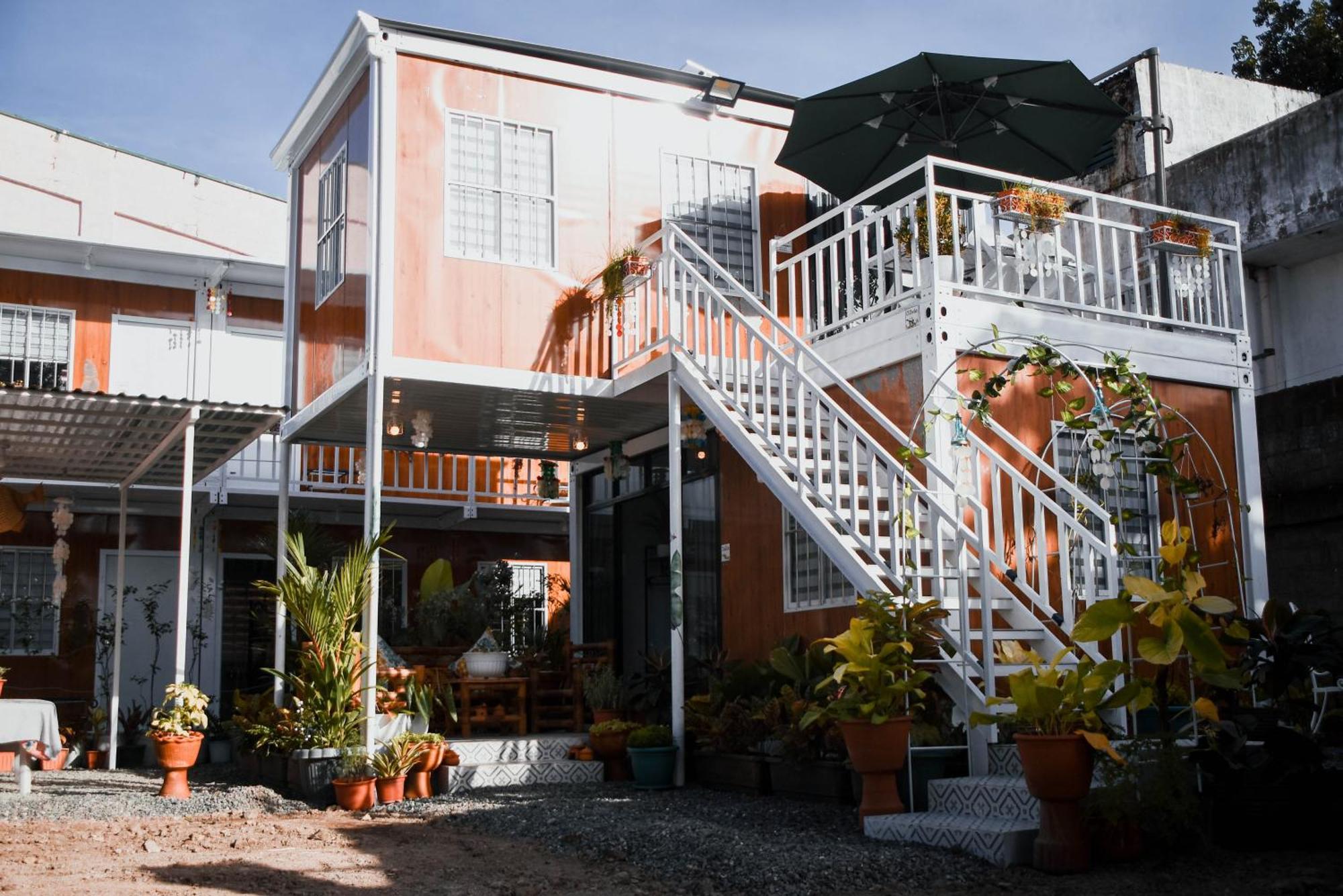 Olive Hostel Roxas City Bagian luar foto