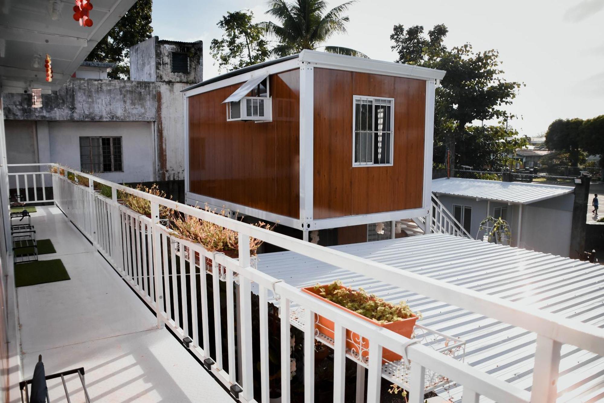 Olive Hostel Roxas City Bagian luar foto