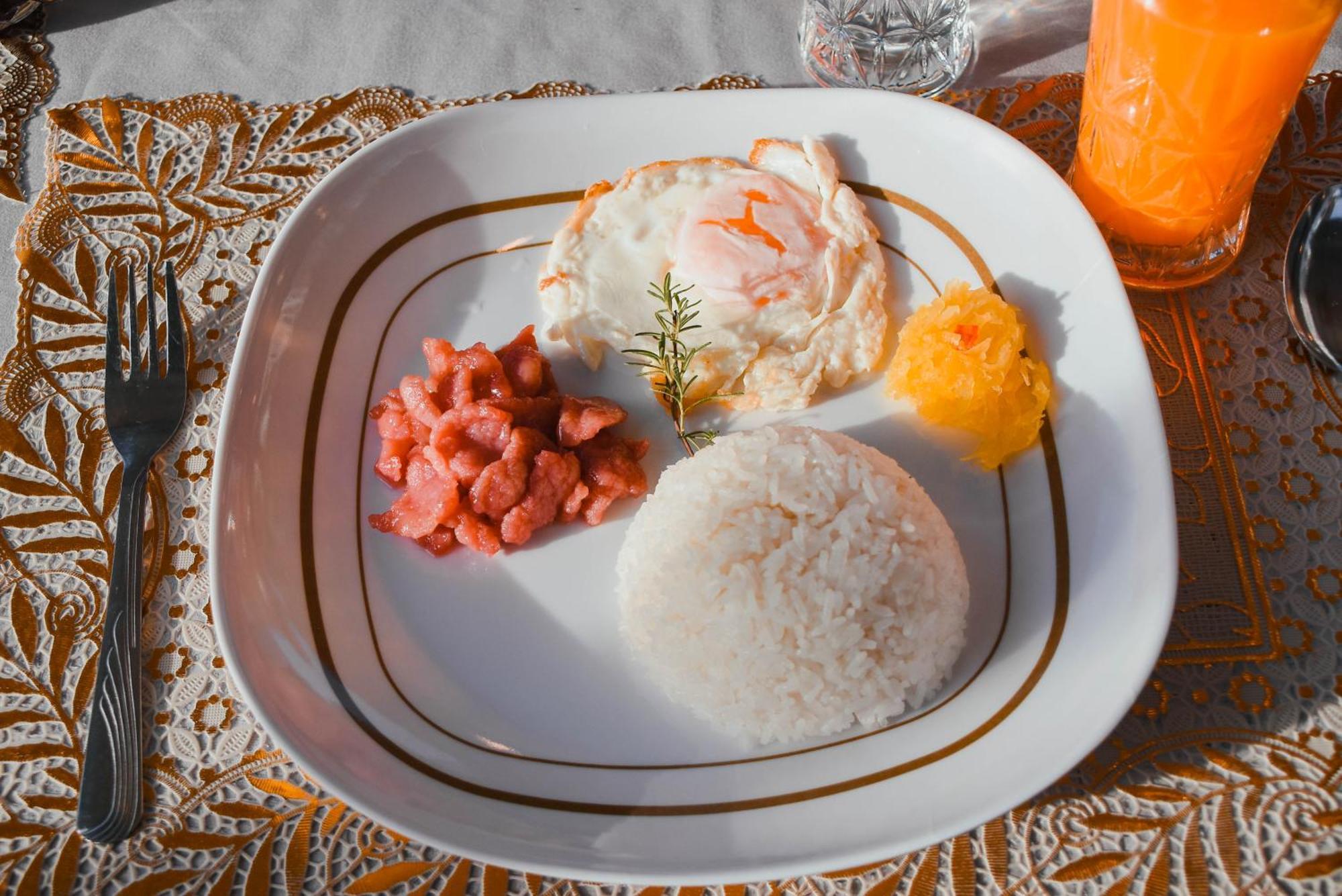 Olive Hostel Roxas City Bagian luar foto