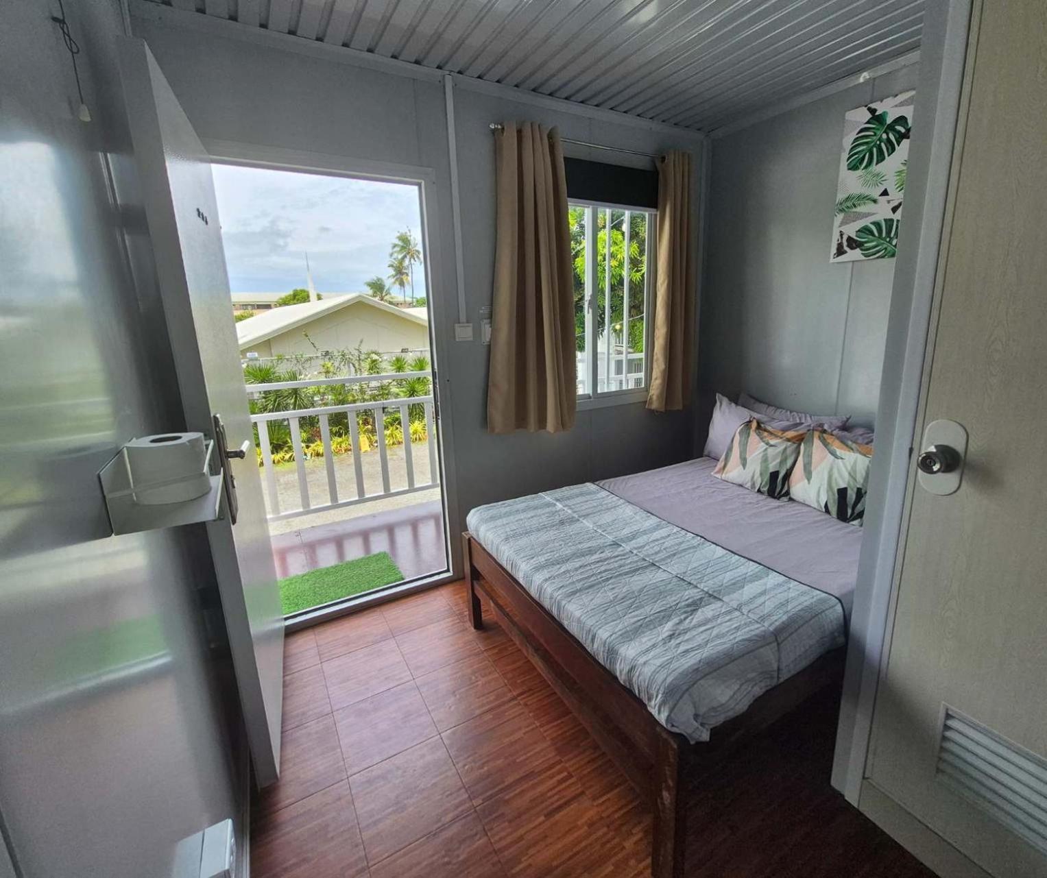 Olive Hostel Roxas City Bagian luar foto